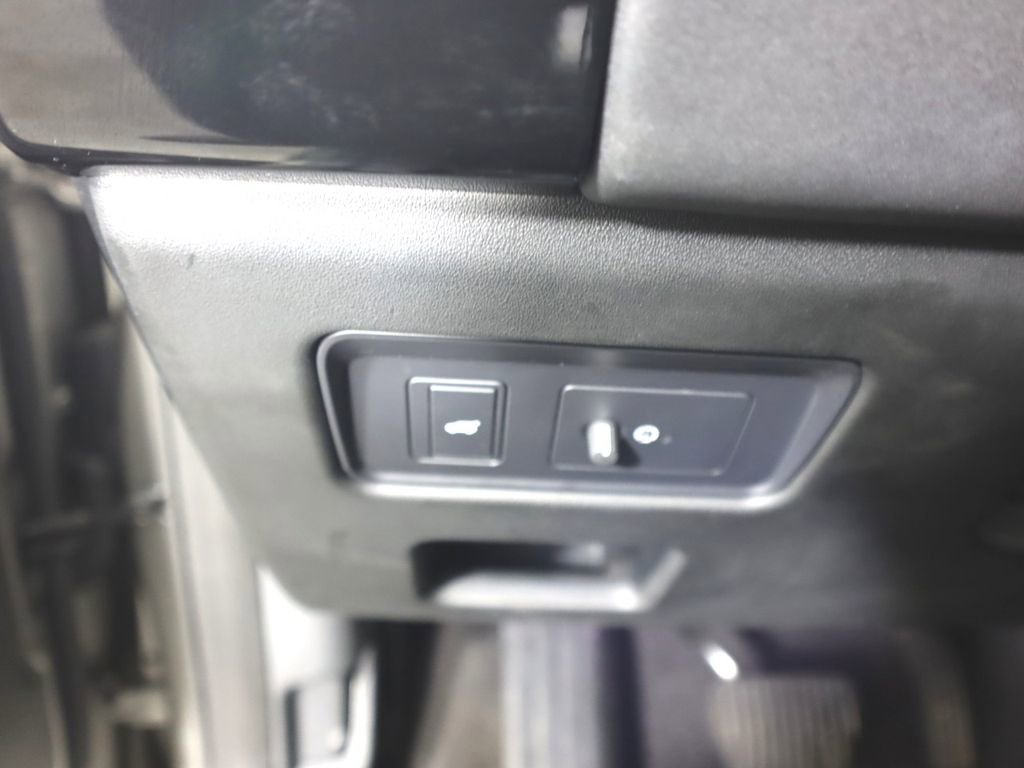 Used 2020 Land Rover Discovery SE AWD/4WD image 20