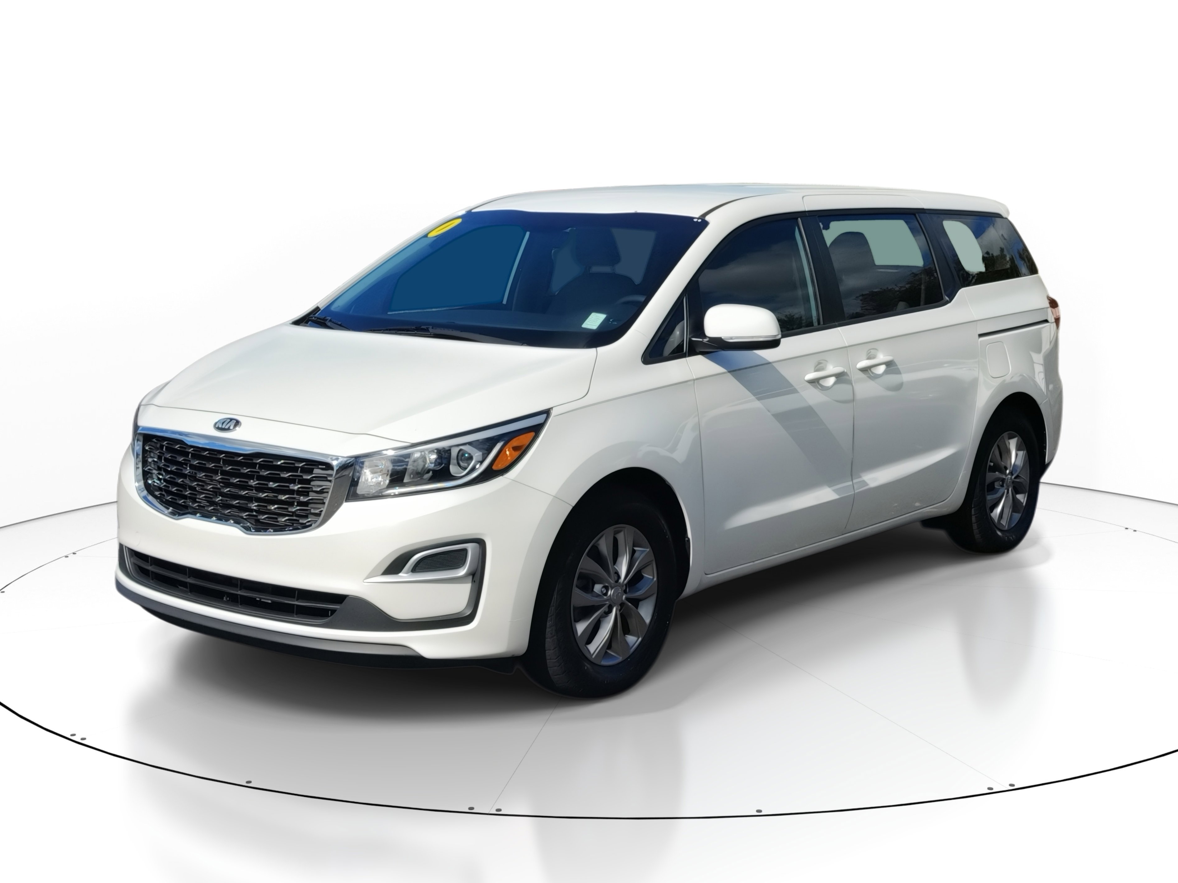 Used 2020 Kia Sedona L image 2