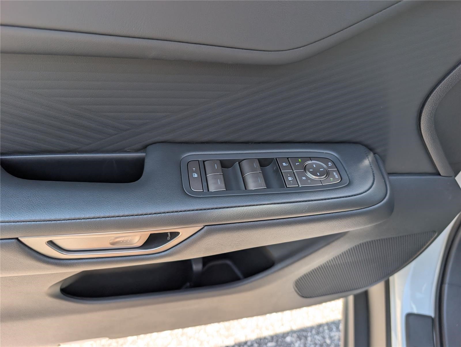 New 2026 Lexus ES 500e w/ Convenience Package AWD/4WD image 14