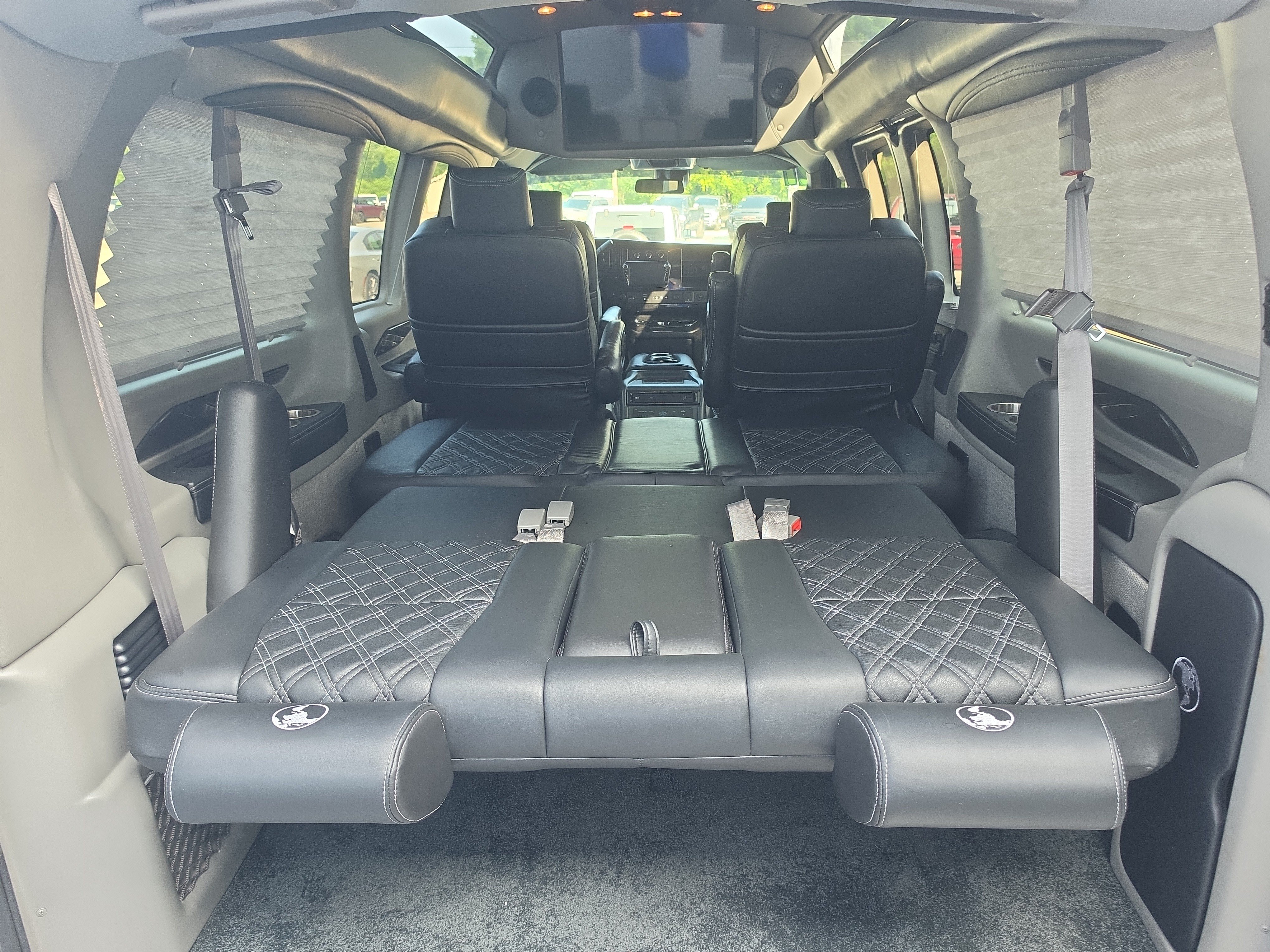 Used 2021 Chevrolet Express 2500 LS w/ Enhanced Convenience Package RWD image 6
