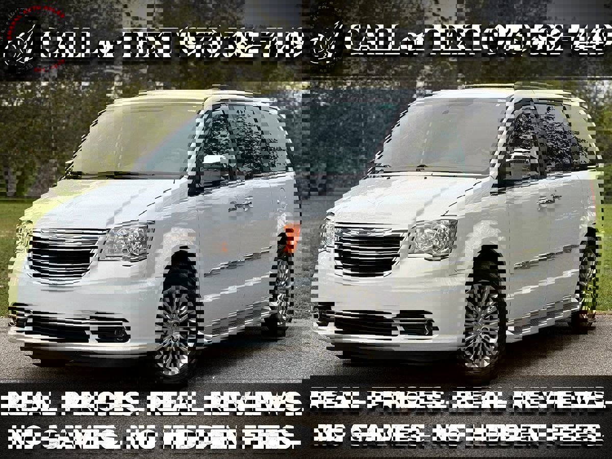 Used 2015 Chrysler Town & Country Touring-L w/ Driver Convenience Group