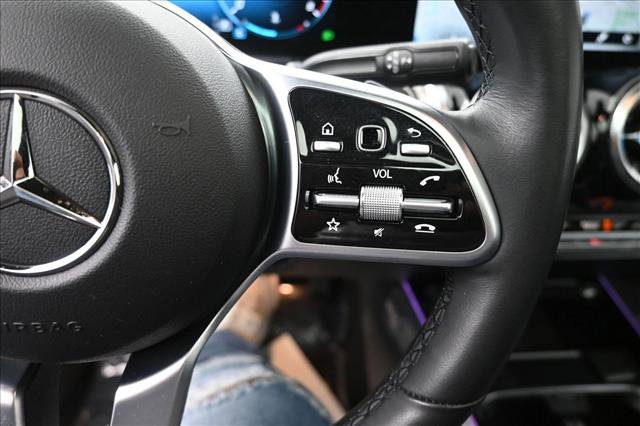 Certified 2023 Mercedes-Benz GLB 250 4MATIC image 17