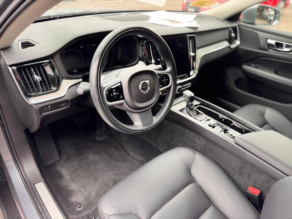 Used 2021 Volvo V60 T5 Cross Country w/ Climate Package AWD/4WD image 14