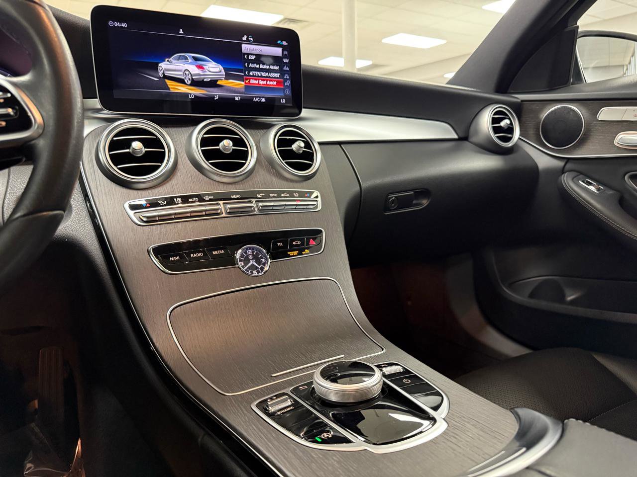 Used 2020 Mercedes-Benz C 300 Sedan image 22