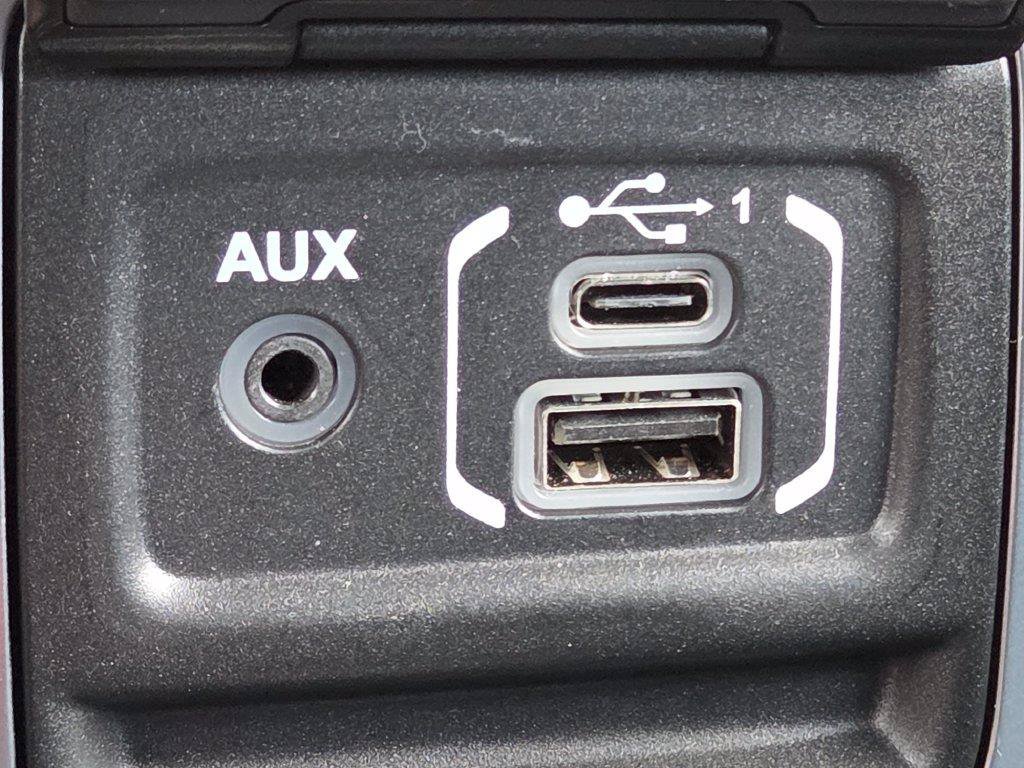 Used 2024 Jeep Wrangler Unlimited Sport AWD/4WD image 29