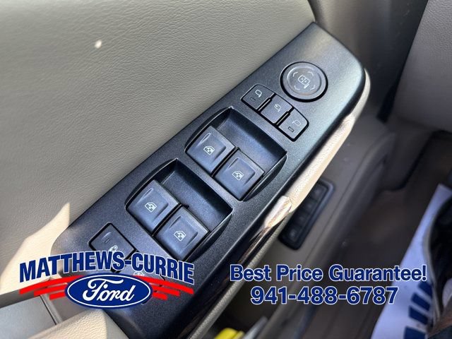 Used 2018 GMC Yukon SLT w/ Premium Edition RWD image 25