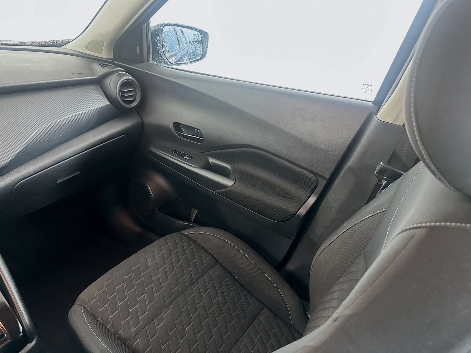 Used 2022 Nissan Kicks S FWD image 21