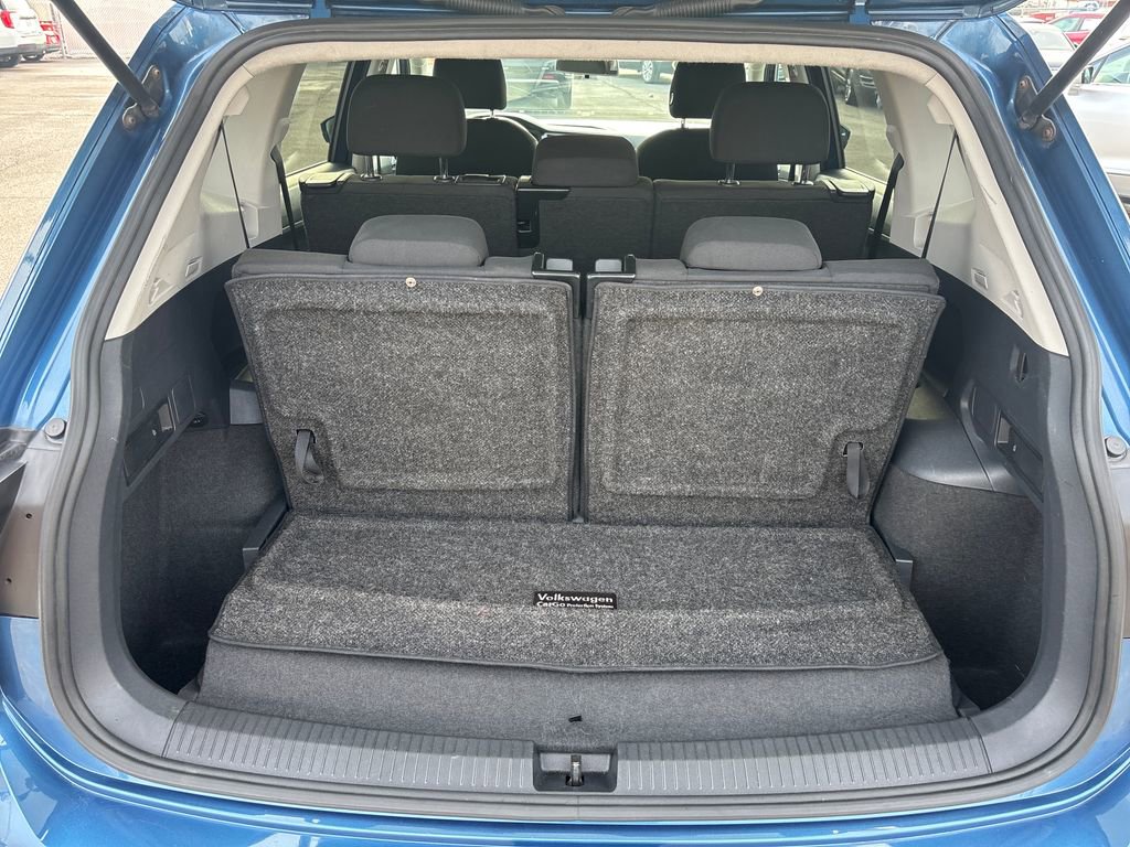 Used 2018 Volkswagen Tiguan S w/ Front Fog Lights Package image 24