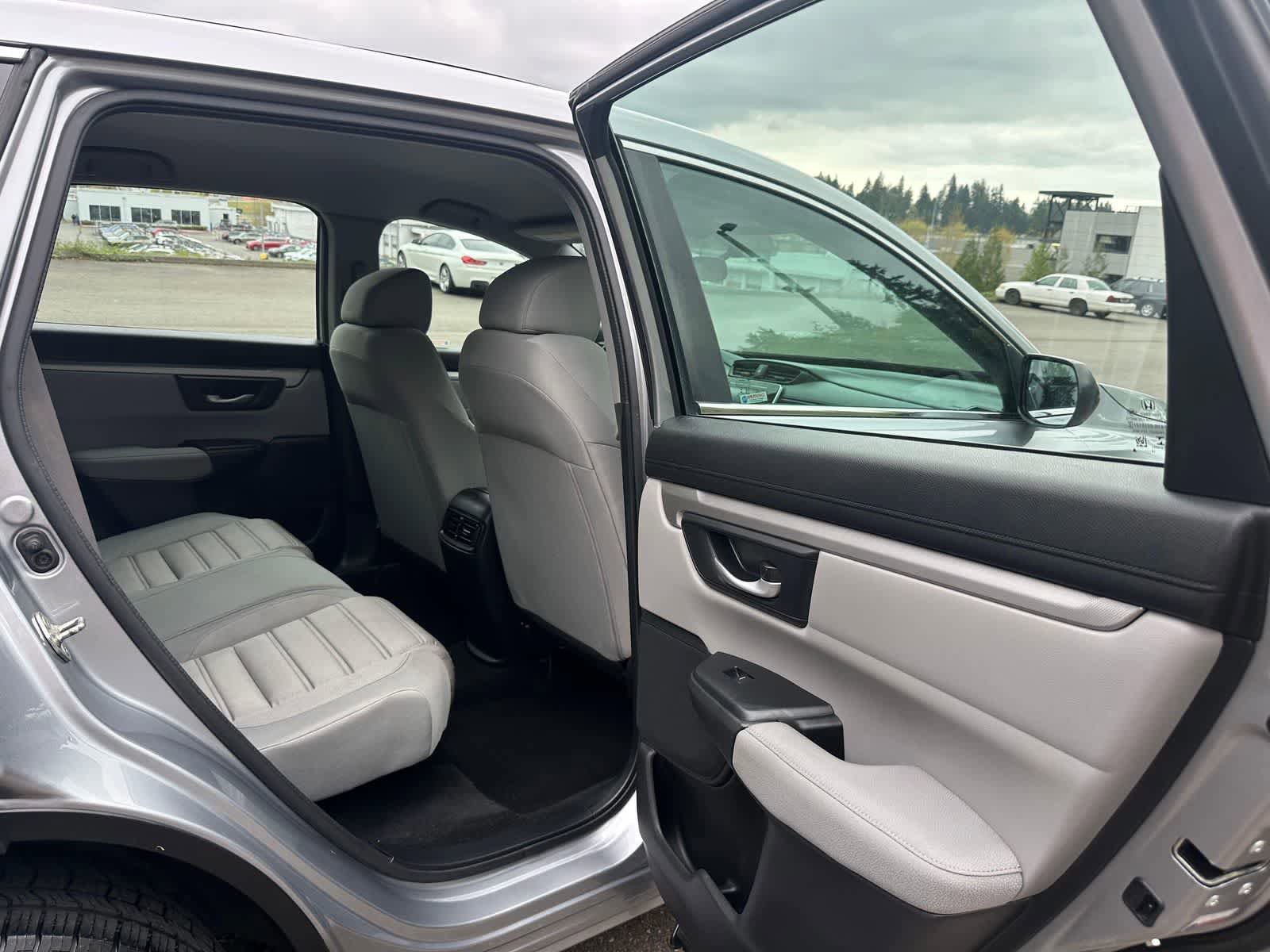 Used 2019 Honda CR-V LX image 14