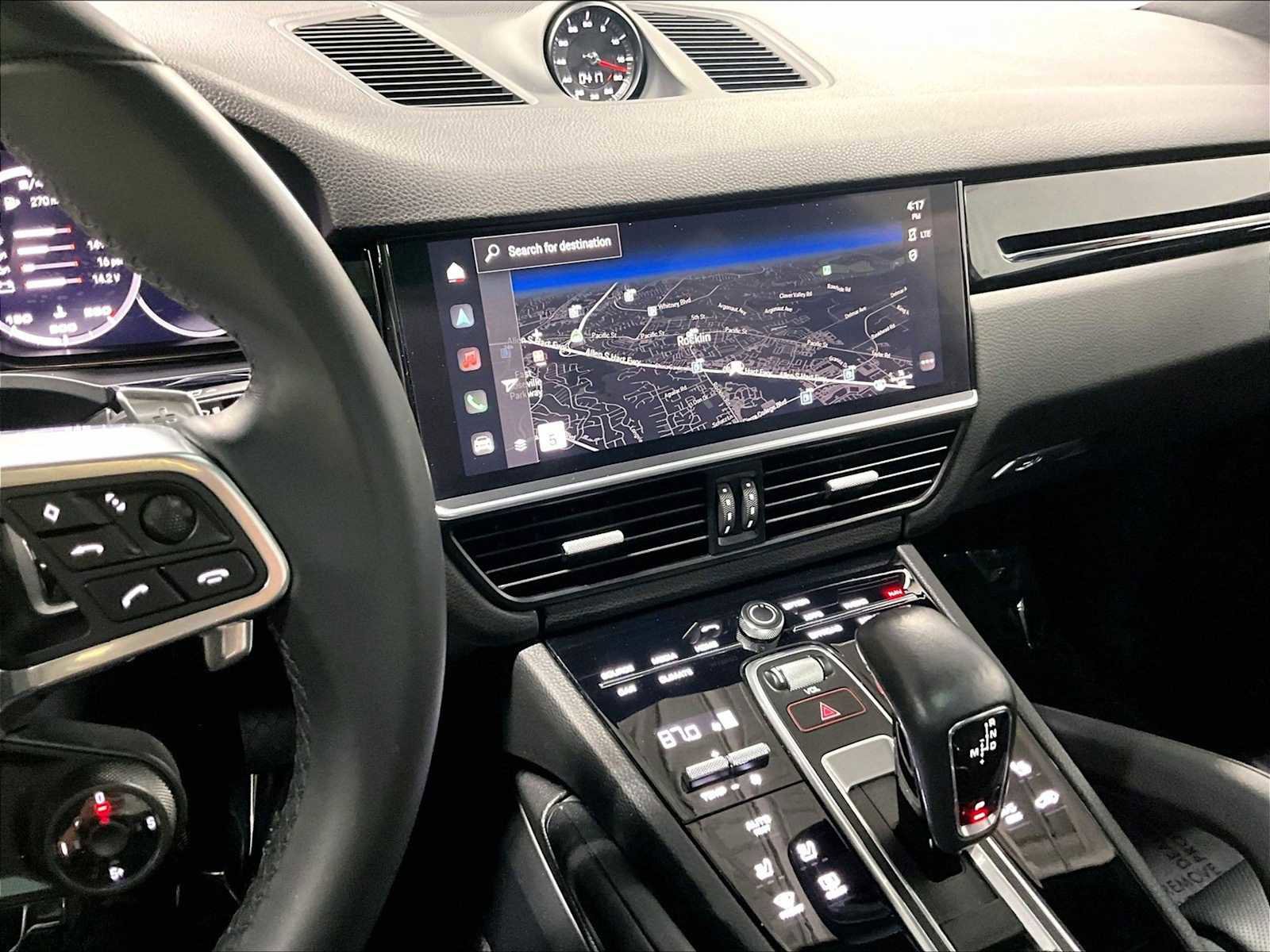 Used 2023 Porsche Cayenne image 18