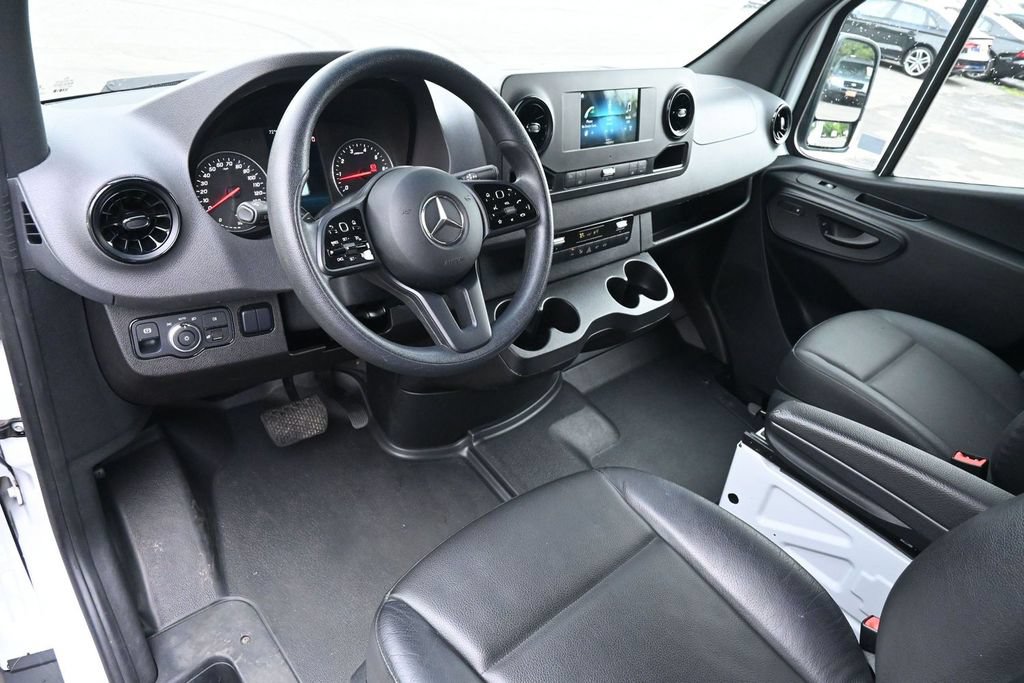 Used 2023 Mercedes-Benz Sprinter 2500 image 15