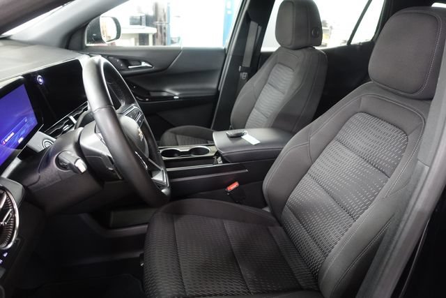 Used 2025 Chevrolet Equinox LT FWD image 10