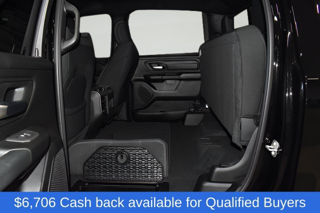 New 2026 RAM 1500 Express AWD/4WD image 13