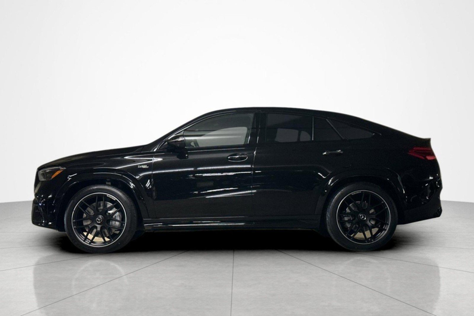 New 2026 Mercedes-Benz GLE 53 AMG 4MATIC Coupe image 2