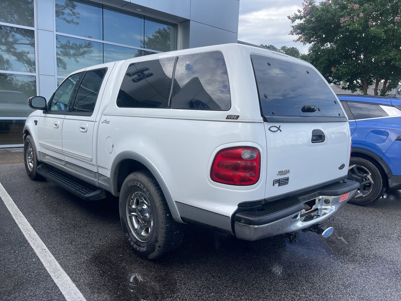 Used 2003 Ford F150 Lariat RWD image 5