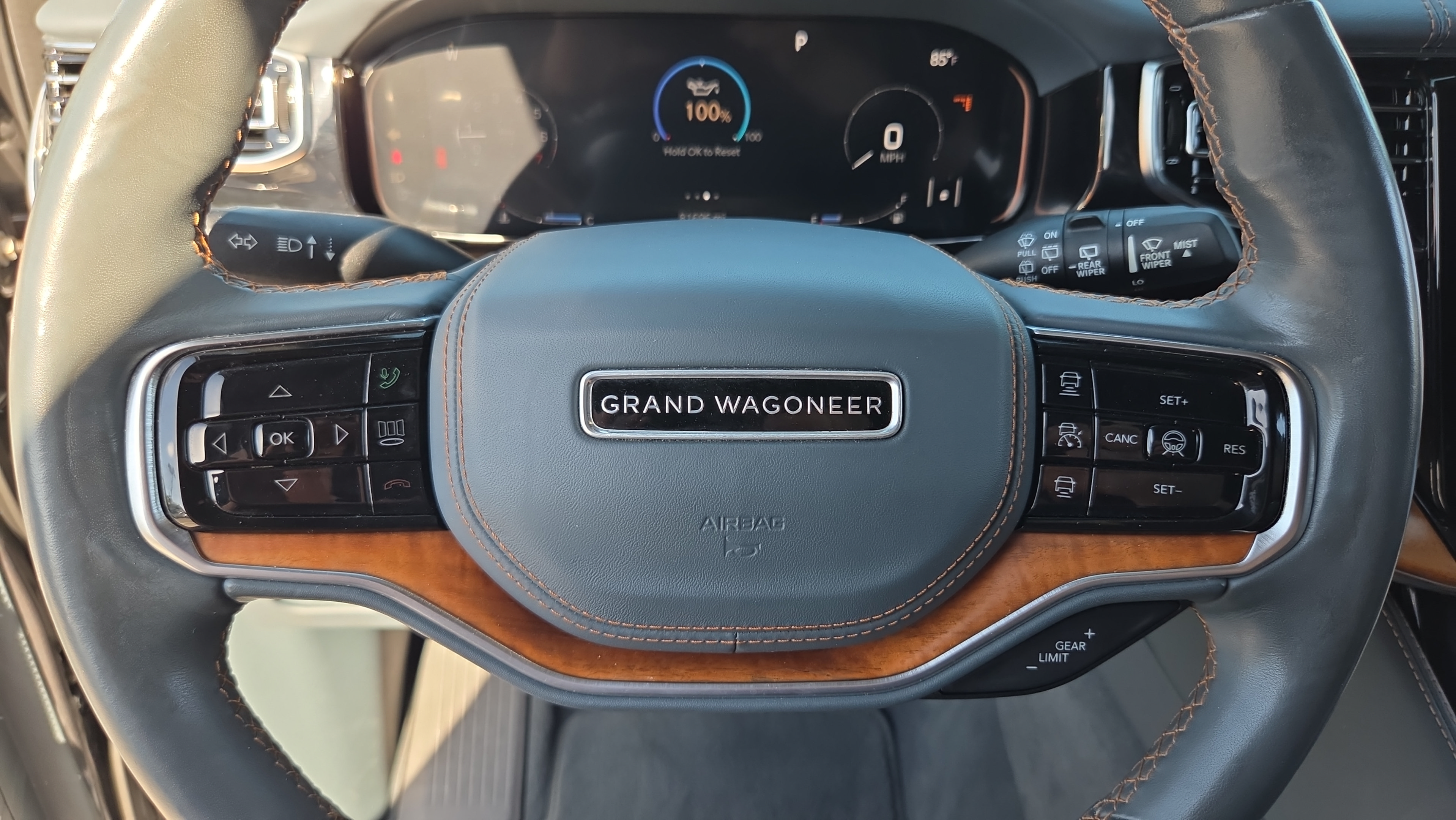 Used 2022 Jeep Grand Wagoneer Series II w/ Convenience Group III AWD/4WD image 21