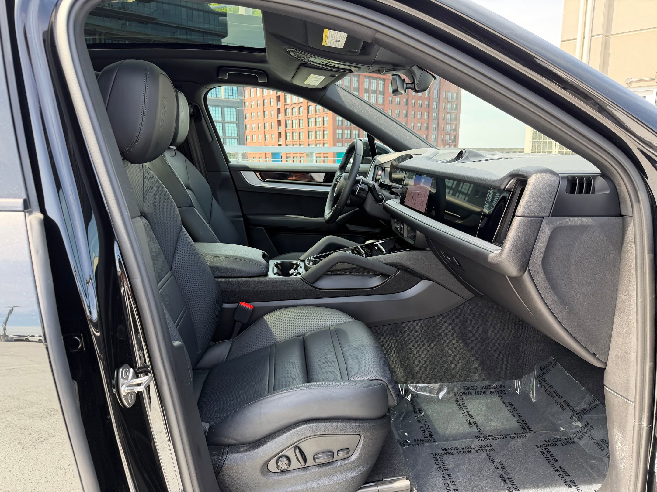 Certified 2024 Porsche Cayenne S AWD/4WD image 15
