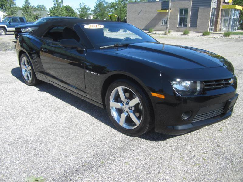Used 2015 Chevrolet Camaro LT RWD image 25