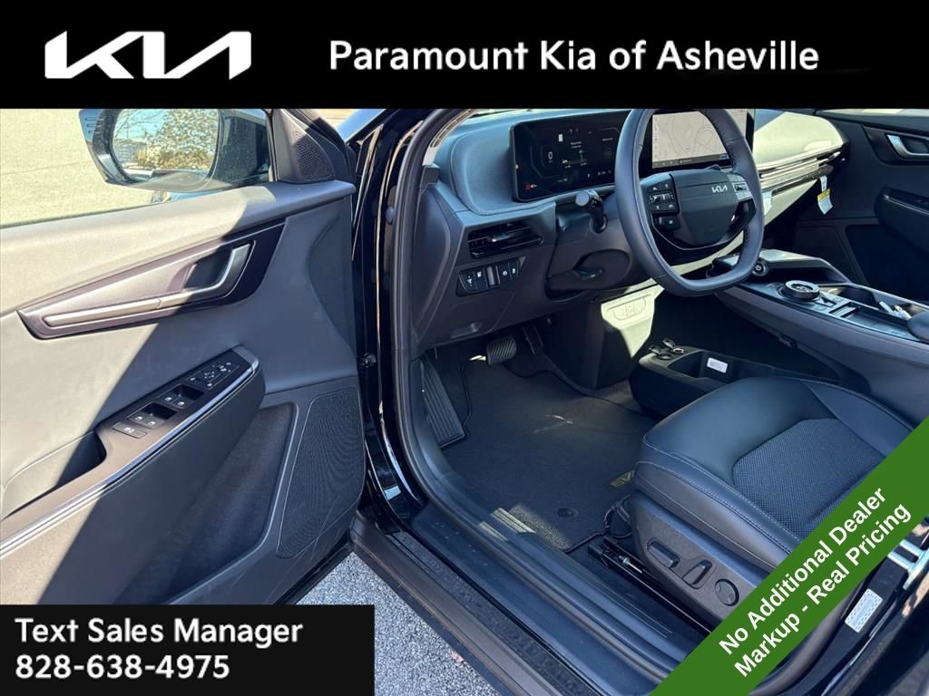 New 2025 Kia EV6 Light image 17