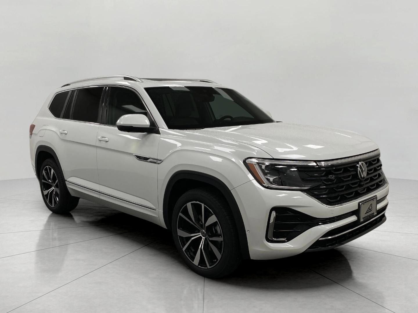 New 2026 Volkswagen Atlas SEL Premium R-Line image 1