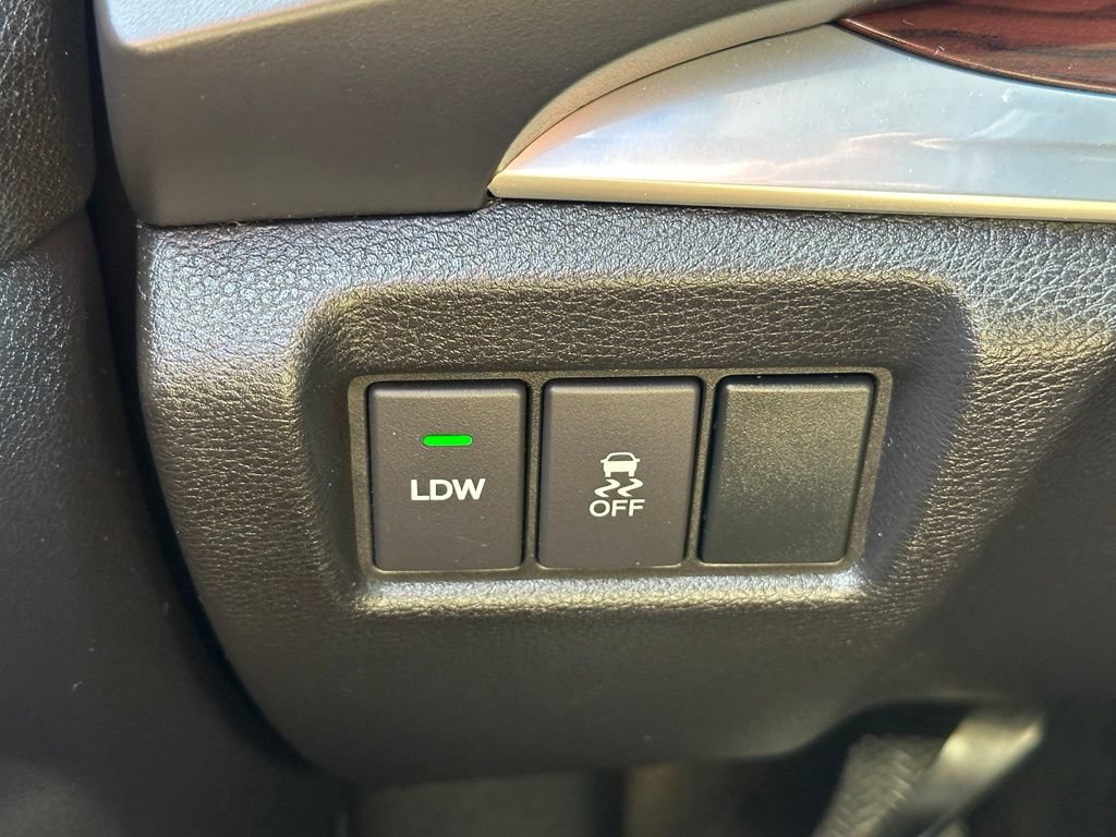 Used 2014 Acura MDX w/ Technology Package AWD/4WD image 27
