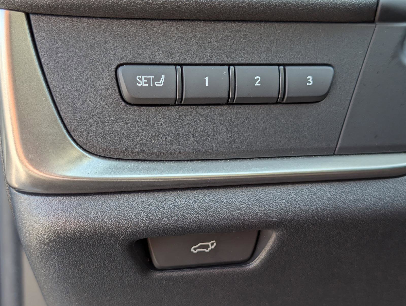 Used 2023 Lexus RZ 450e Premium w/ Technology Package image 22