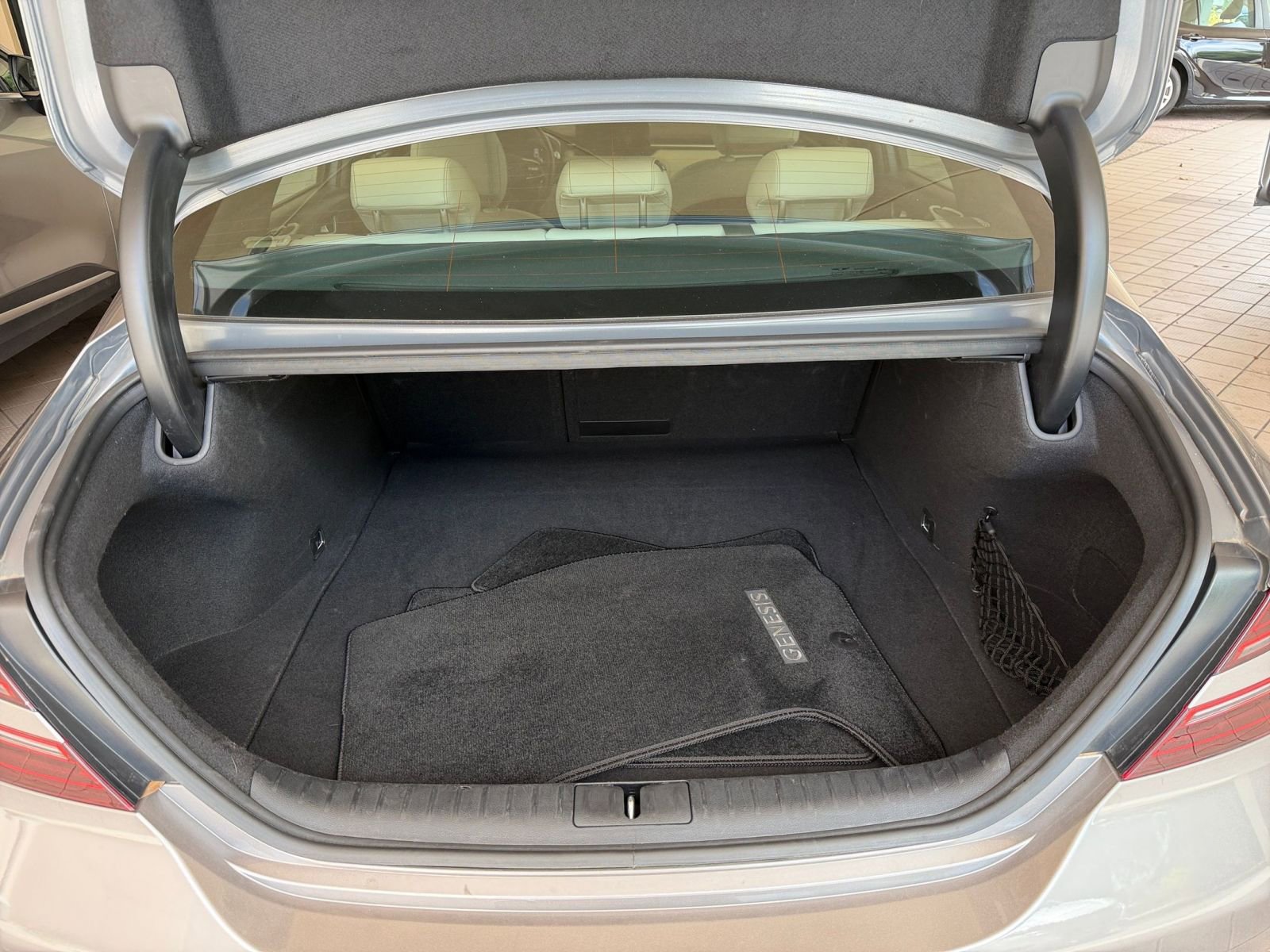 Used 2025 Genesis G70 2.5T AWD/4WD image 27