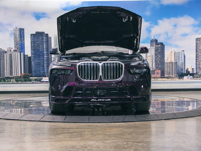 New 2026 BMW ALPINA XB7 AWD/4WD image 4