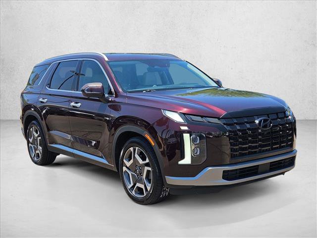 Used 2023 Hyundai Palisade Limited w/ Cargo Package FWD image 3