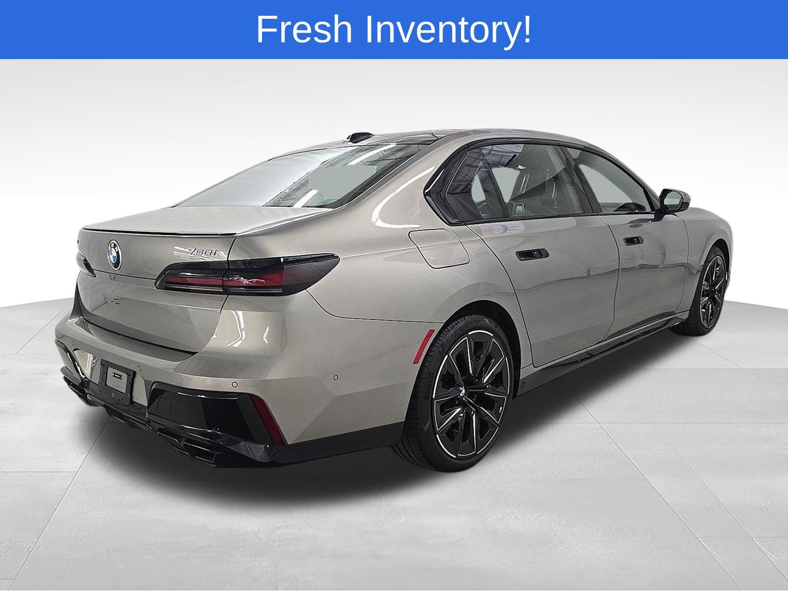 Used 2024 BMW 760i xDrive w/ Executive Package AWD/4WD image 16