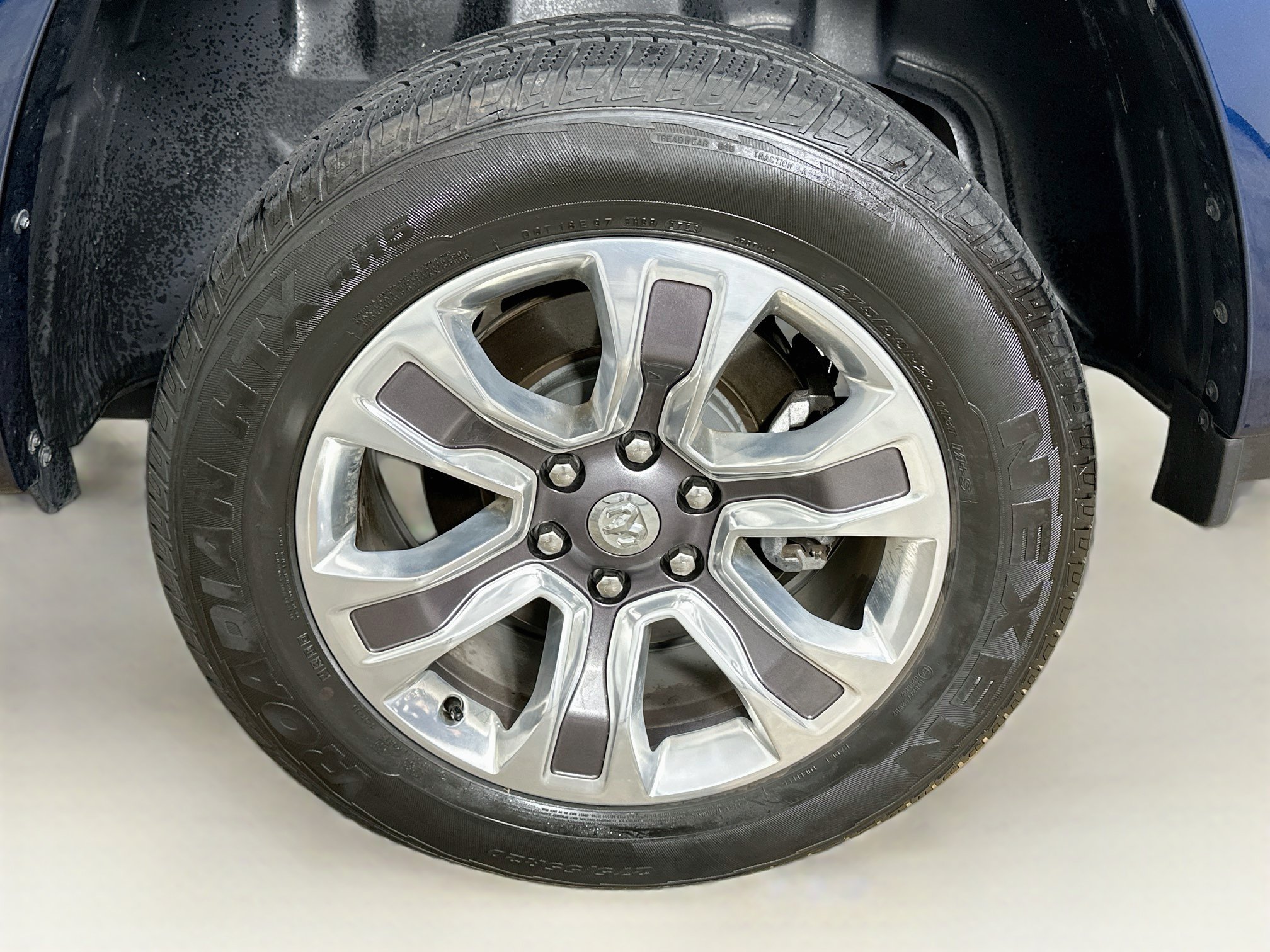 Used 2024 RAM 1500 Limited AWD/4WD image 11