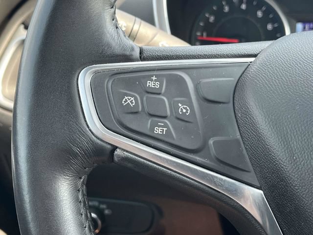 Used 2018 Chevrolet Equinox LT w/ Sun & Infotainment Package AWD/4WD image 28