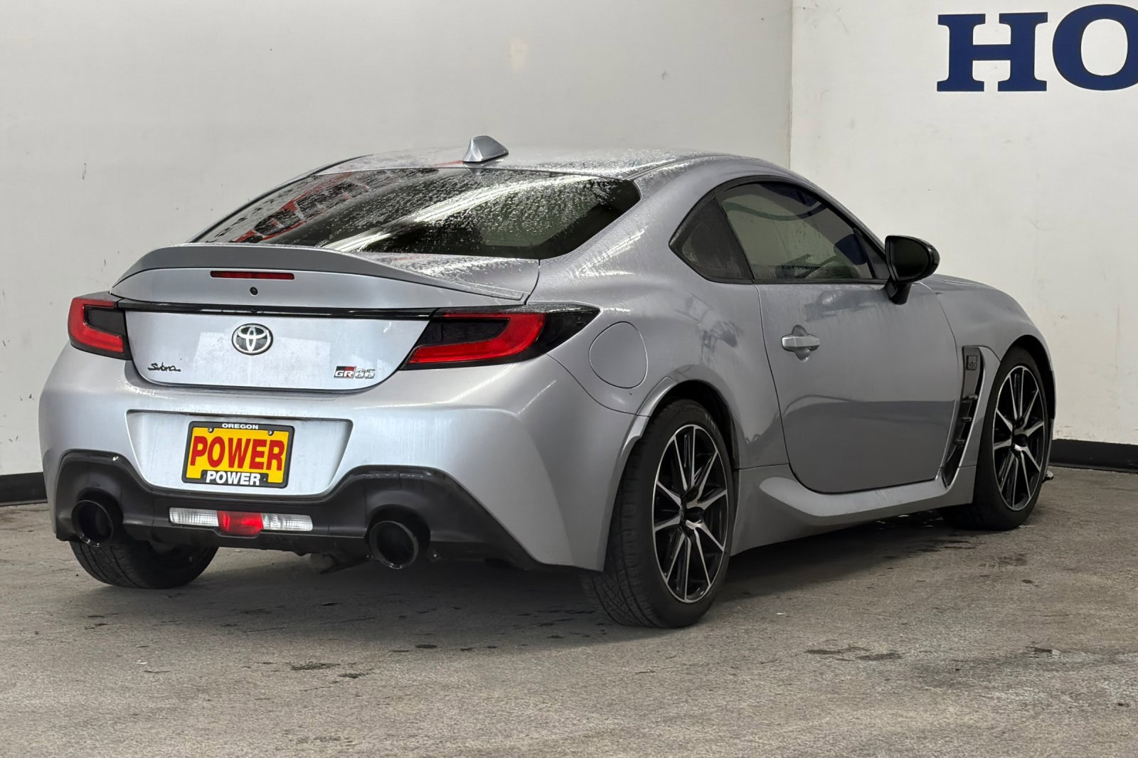 Used 2023 Toyota GR86 image 3