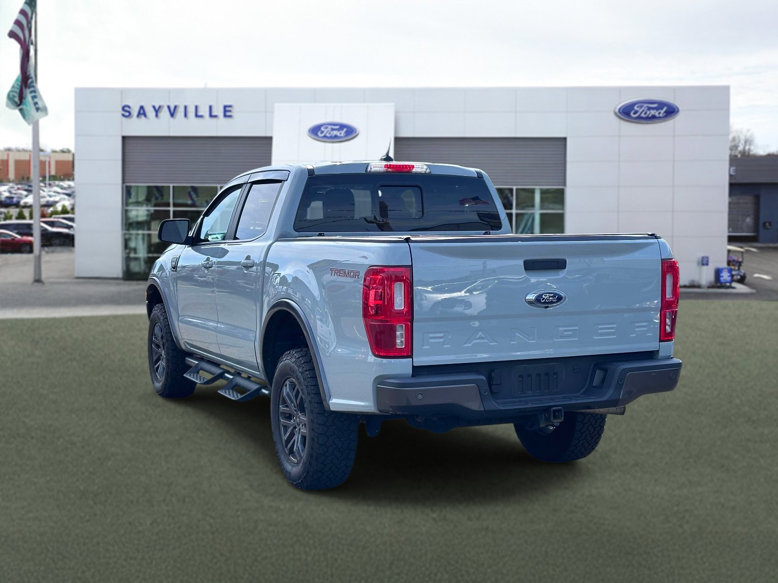 Used 2023 Ford Ranger Lariat w/ Tremor Off-Road Package AWD/4WD image 4
