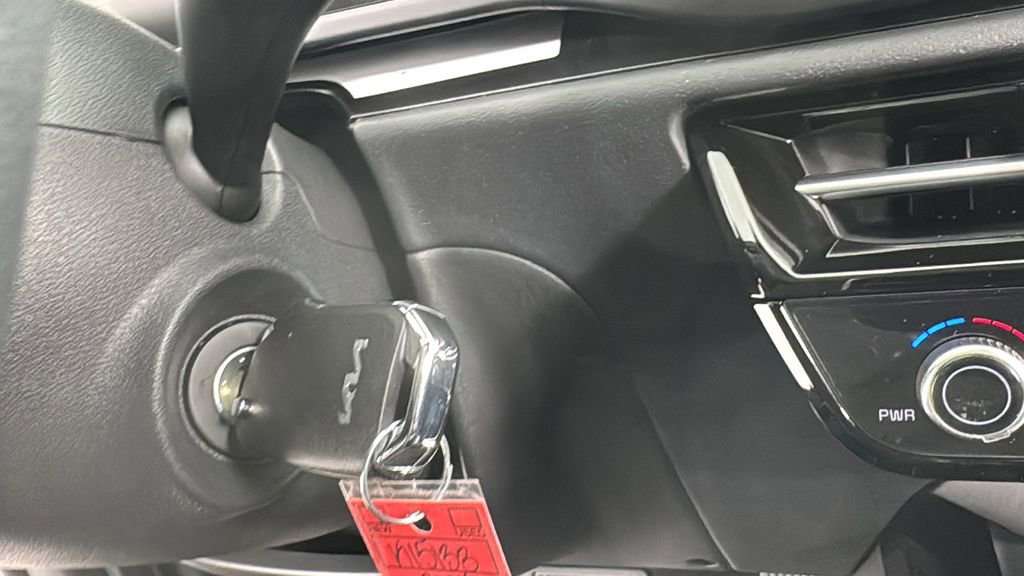 Used 2025 Kia Niro LX image 23