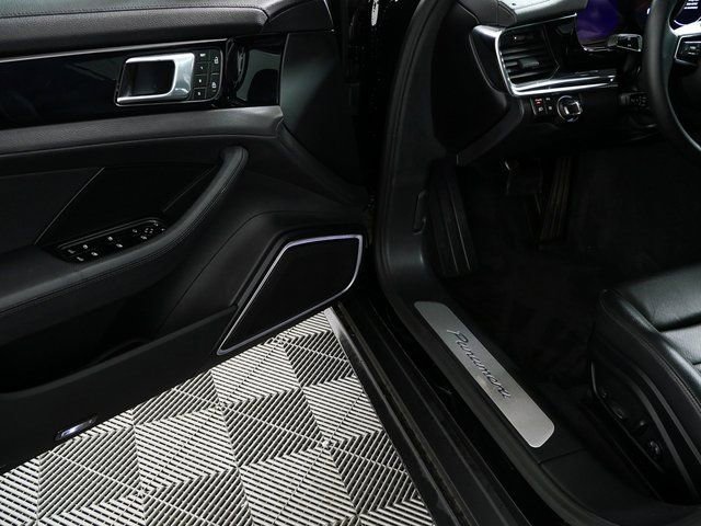 Certified 2023 Porsche Panamera RWD image 7