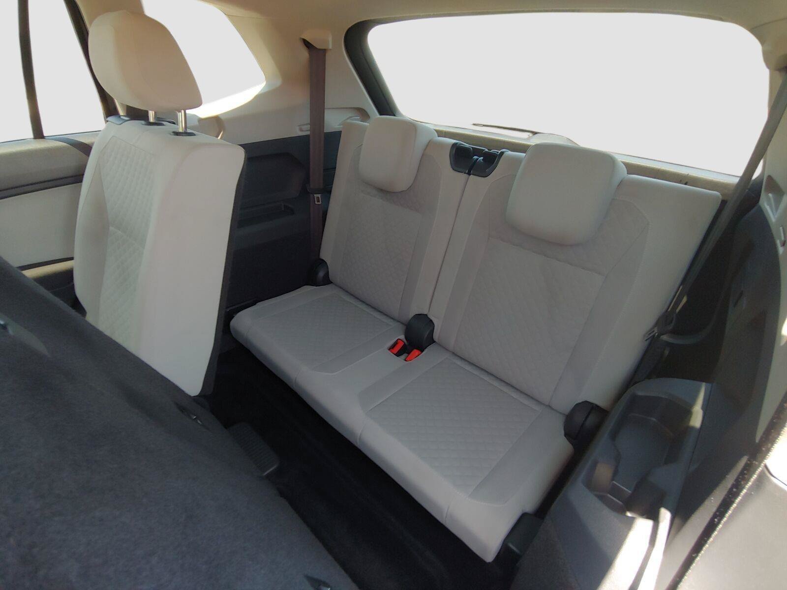 Used 2021 Volkswagen Tiguan S FWD image 14