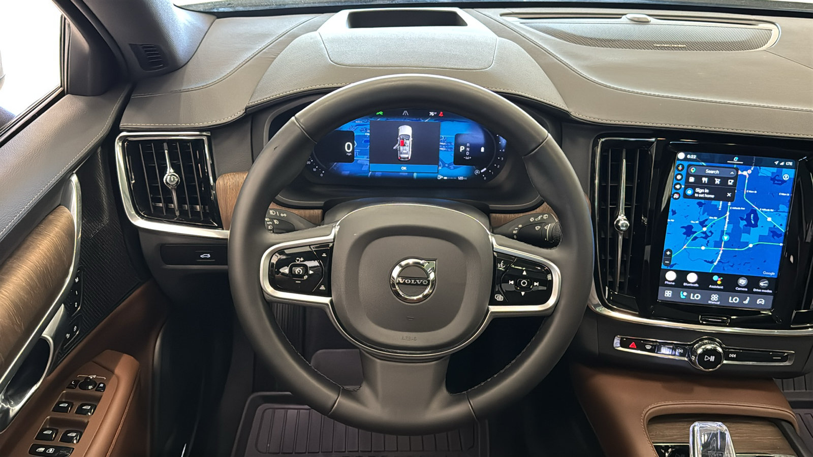Used 2025 Volvo V90 B6 Cross Country Ultra w/ Protection Package Premier AWD/4WD image 12