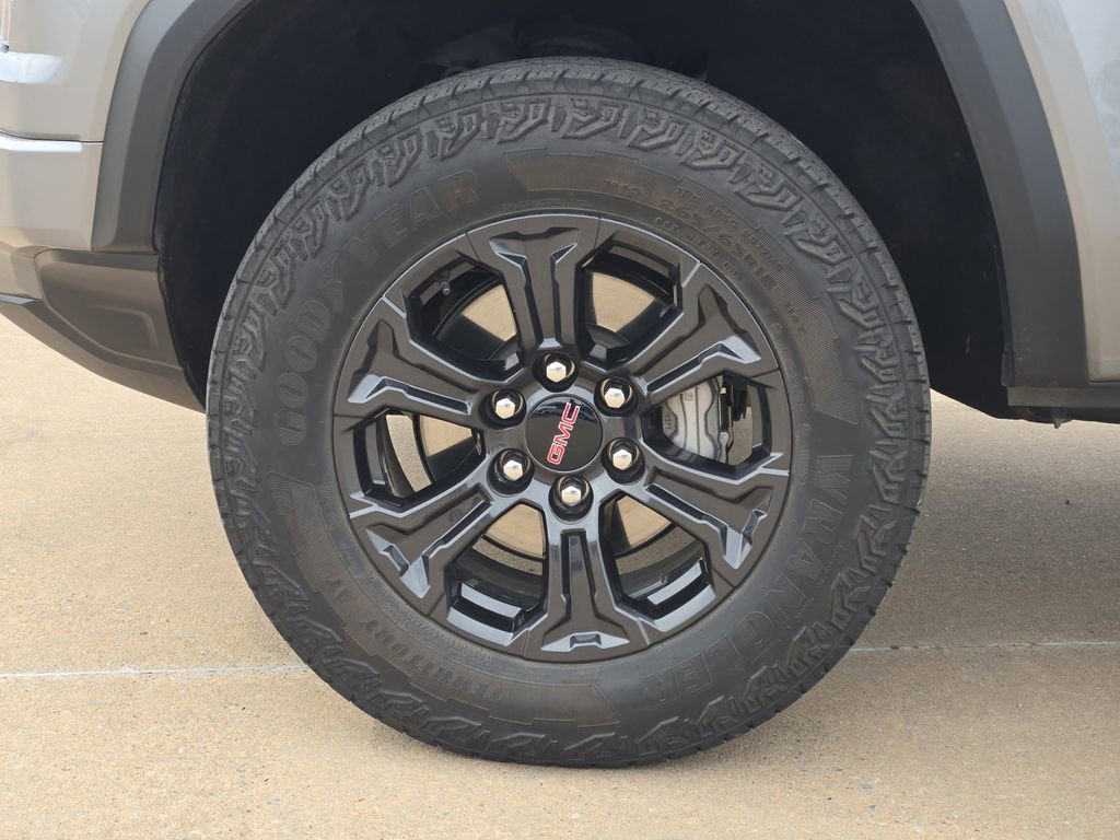 Used 2025 GMC Canyon Elevation w/ Convenience Package AWD/4WD image 26