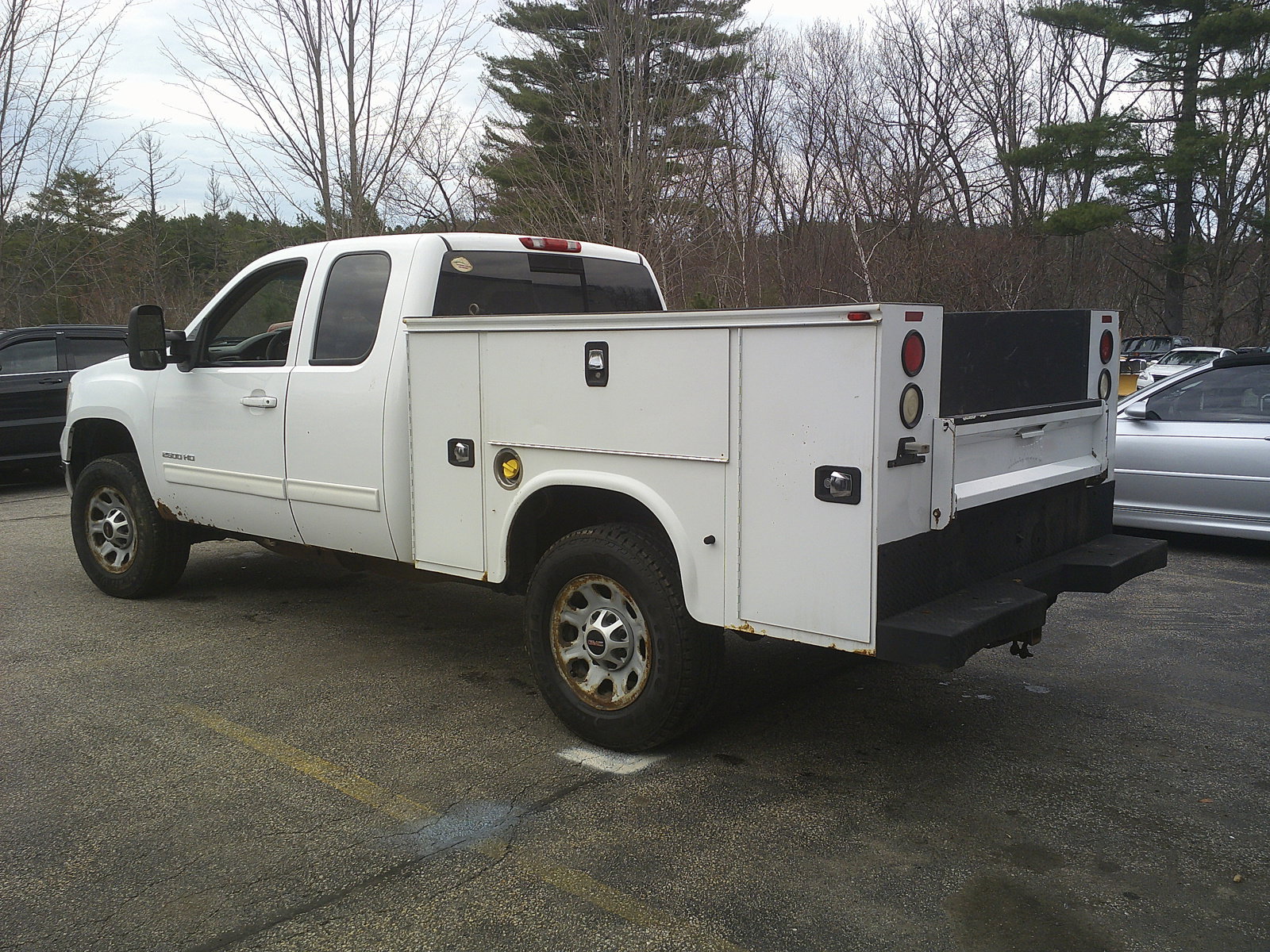 Used 2013 GMC Sierra 2500 SLT w/ Suspension Package, Off-Road AWD/4WD image 8