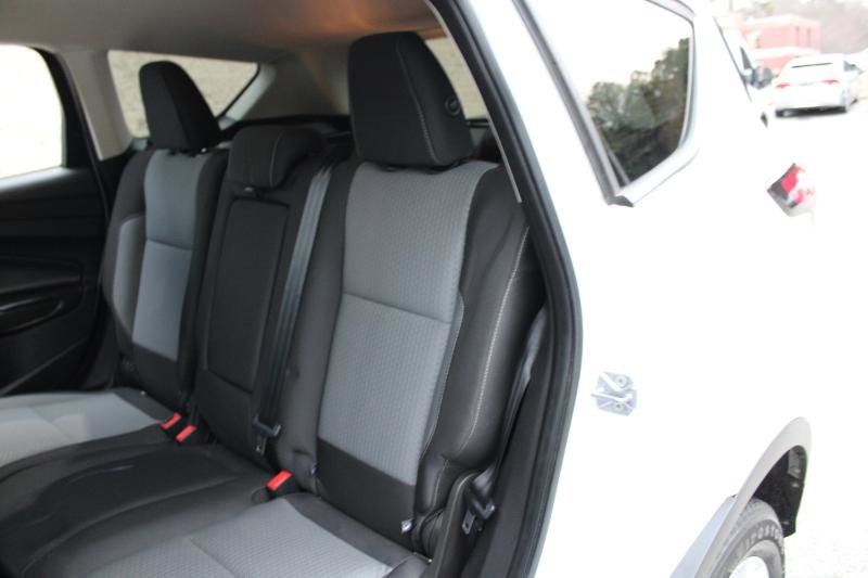 Used 2019 Ford Escape SE FWD image 14