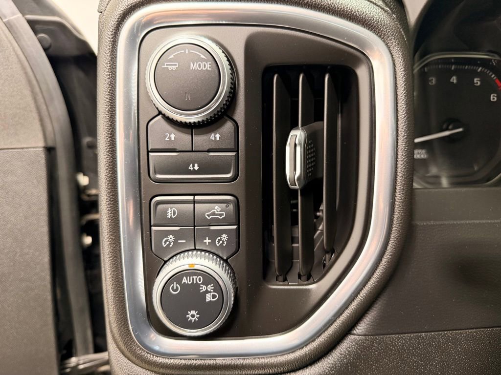 Used 2020 GMC Sierra 2500 SLE image 31