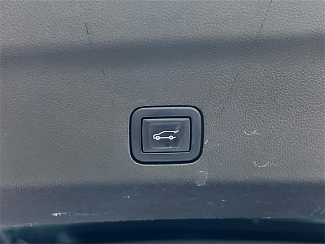 Used 2021 GMC Yukon SLT w/ SLT Luxury Package image 28