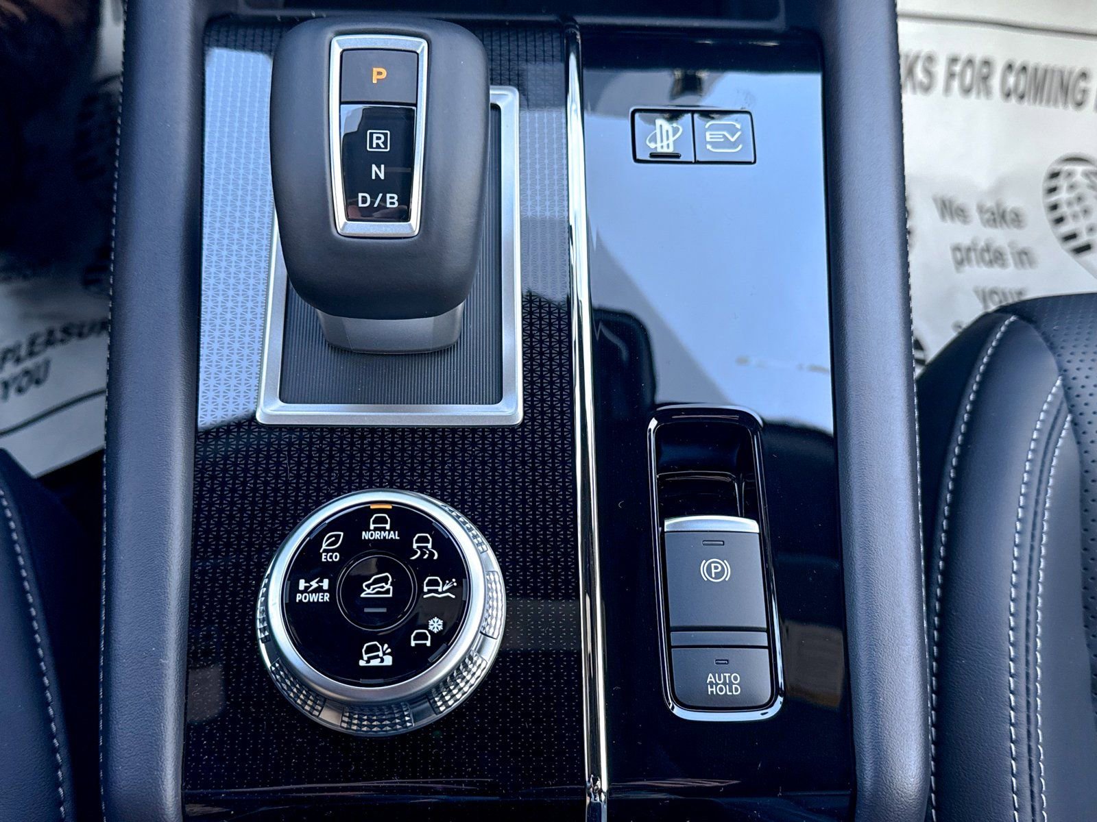 New 2025 Mitsubishi Outlander SEL Black Edition image 38