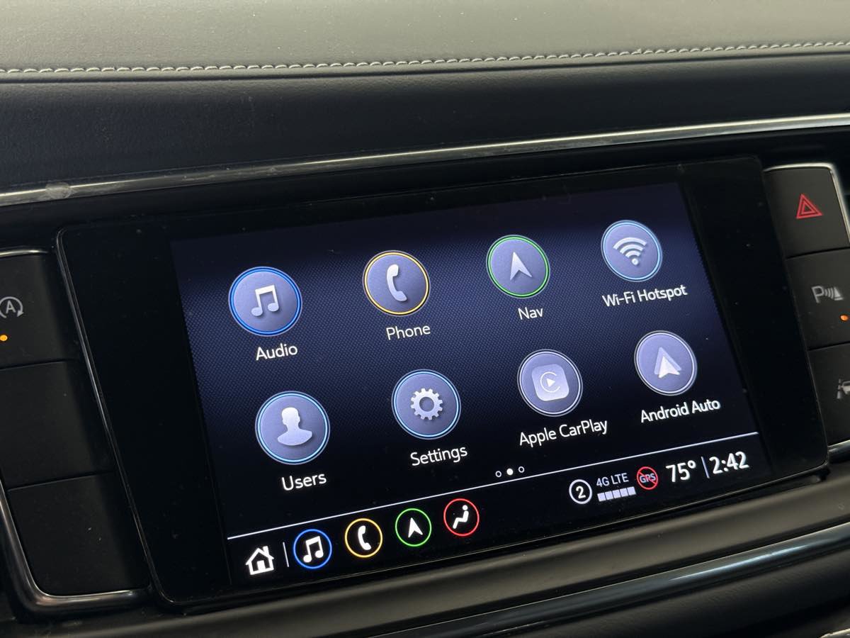 Used 2024 Buick Enclave Premium image 63