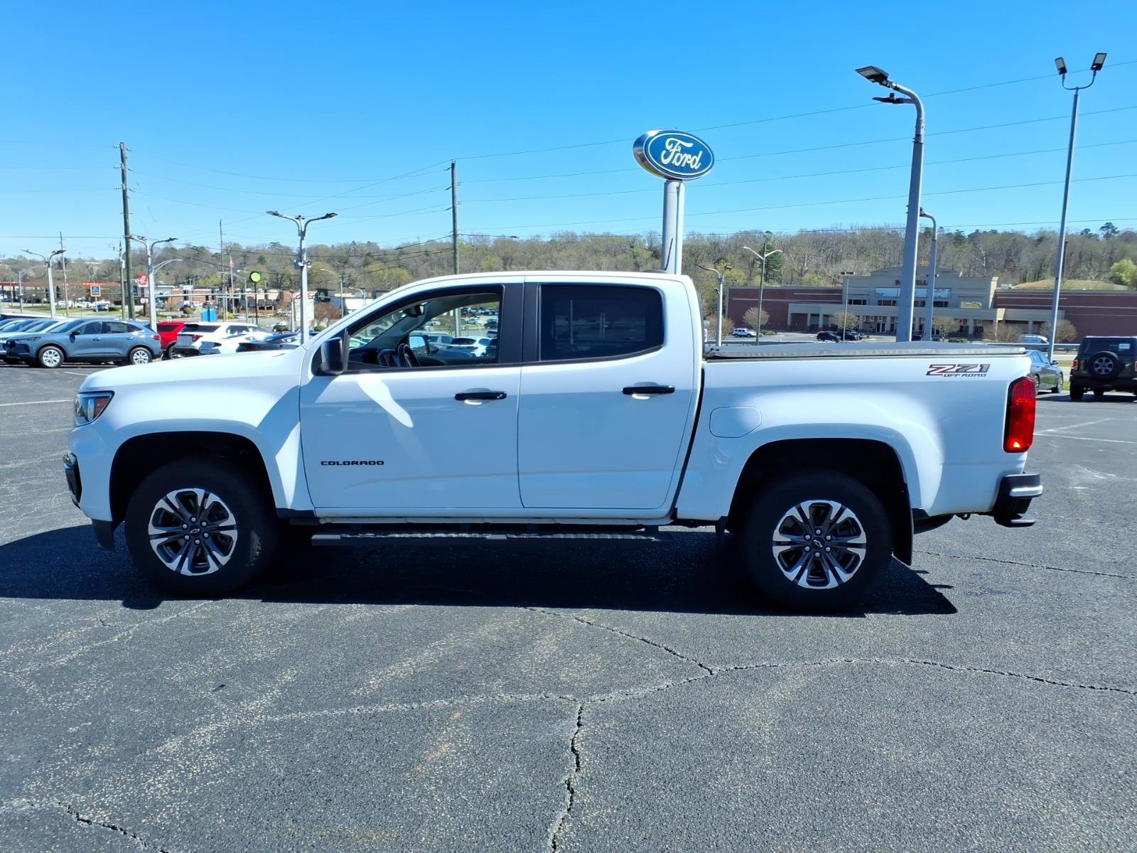 Used 2022 Chevrolet Colorado Z71 image 5