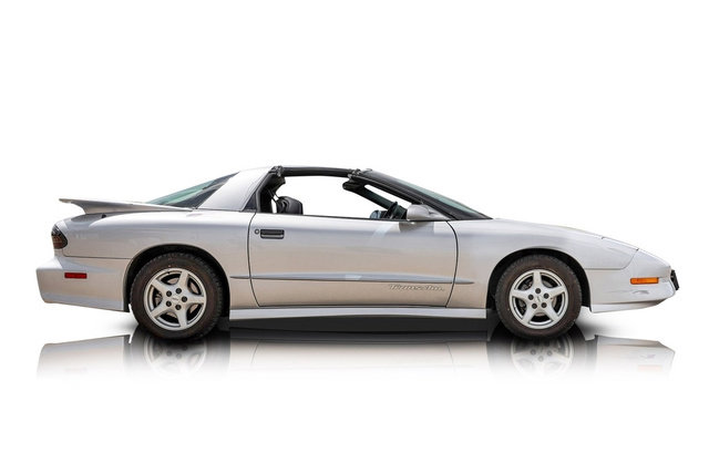 Used 1995 Pontiac Firebird Trans Am RWD image 2