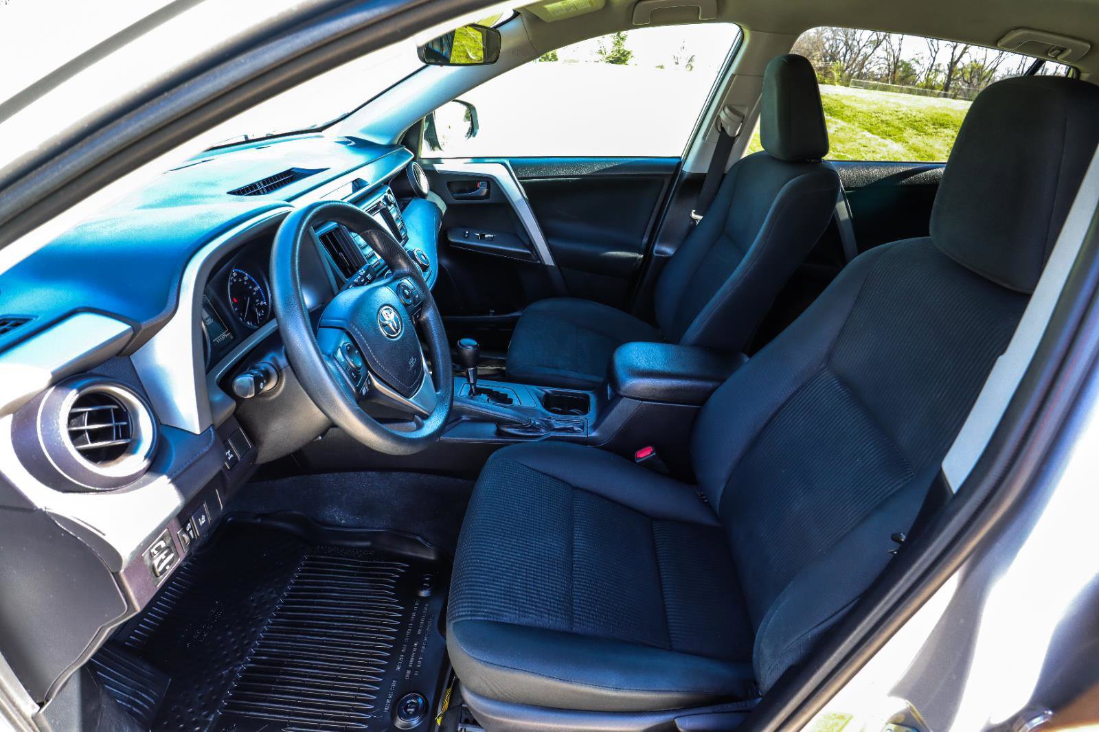 Used 2017 Toyota RAV4 LE w/ All Weather Liner Package image 30