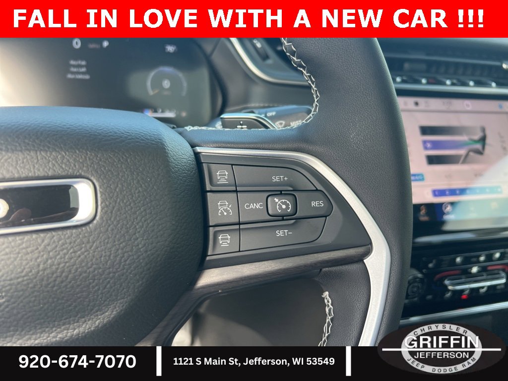 New 2025 Jeep Grand Cherokee Limited w/ Luxury Tech Group II image 21