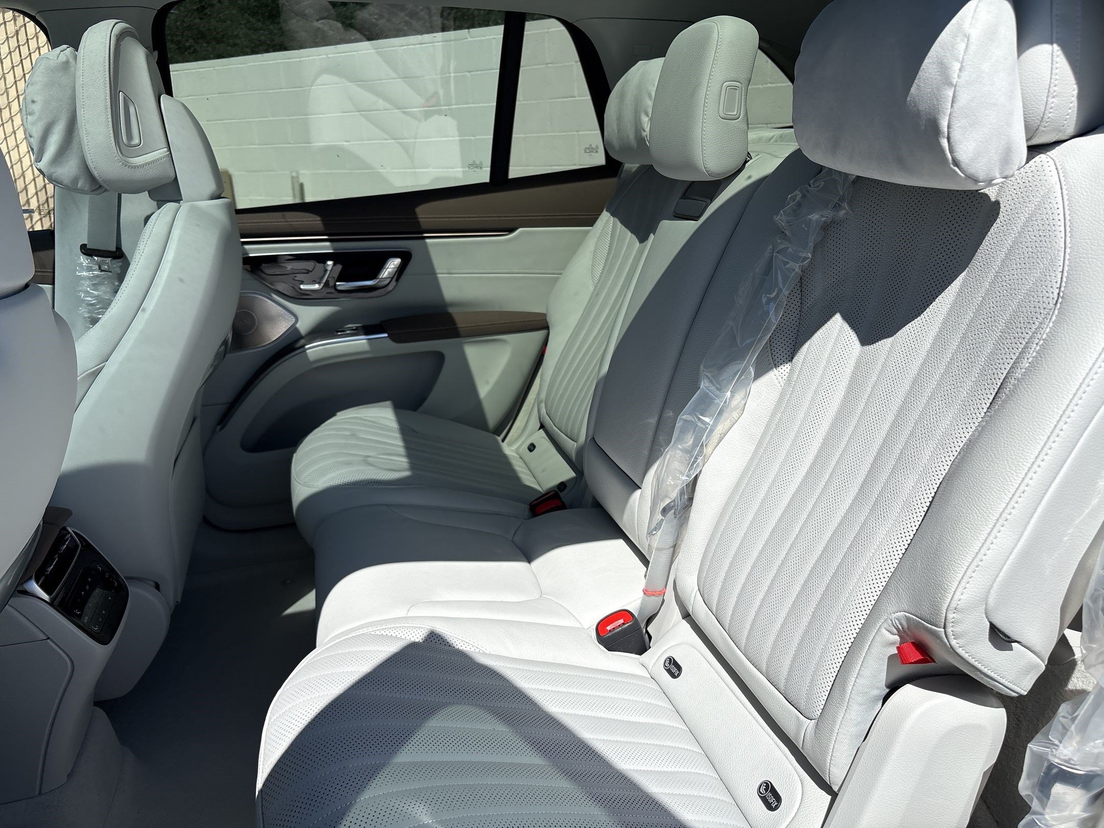 New 2026 Mercedes-Benz EQS 400 4MATIC SUV image 23